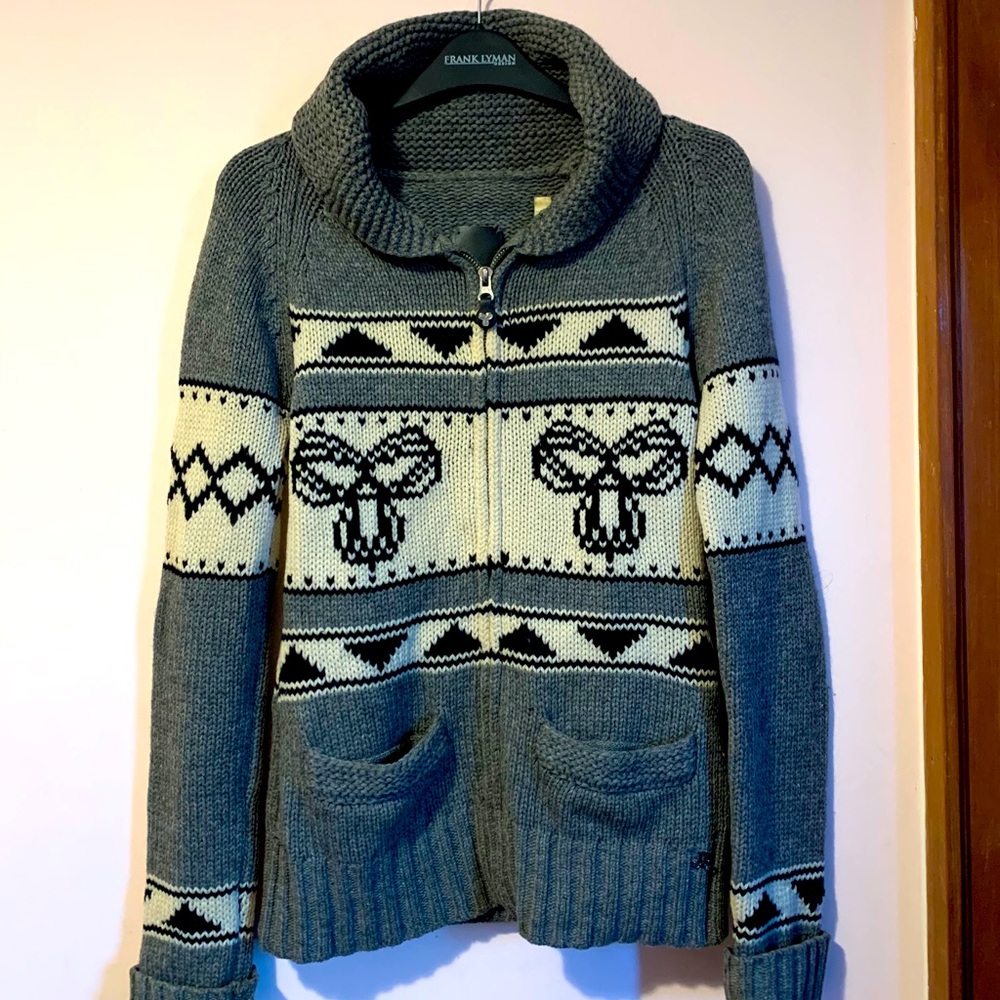 TNA Original Lambs Wool Knit Sweater
